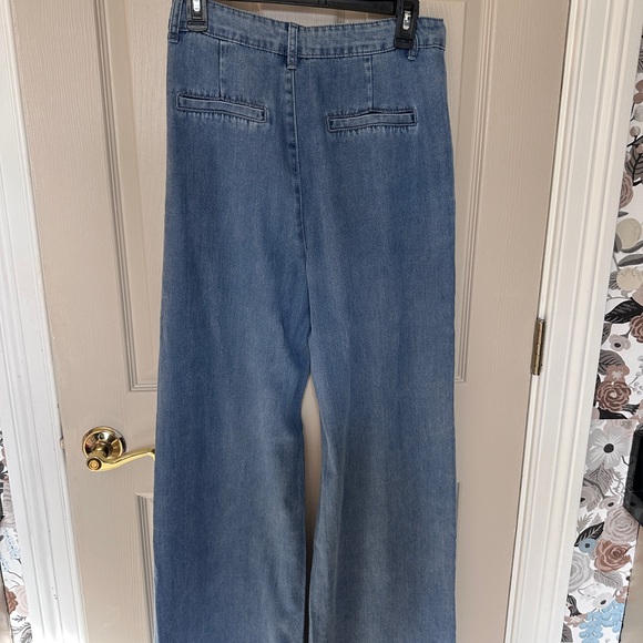 Women's Blue Wide-Leg Jeans - Picture 2 of 8